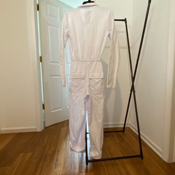 BRAND NEW WHITE MODERN UTILITY JUMPSUIT - Picture 1 of 5